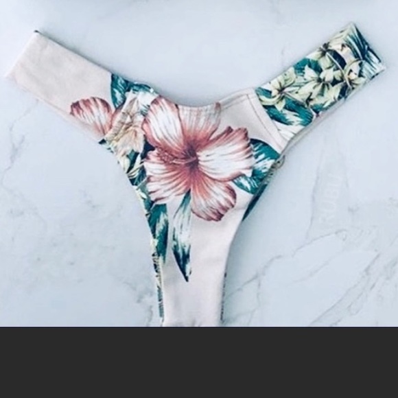Other - 🌸🌺🌼Floral Bikini Bottom